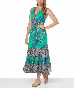 New 🛒 IMAN Global Chic Sleeveless Empire Waist Midi 👗 Dress 🥰