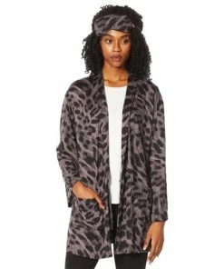 Brand new ✔️ "As Is" IMAN Global Chic Dreamlux Robe And Mask Set ❤️