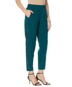 Brand new 🌟 IMAN Global Chic Stretch Woven Side Stripe Ankle Pant Eggplant 😍