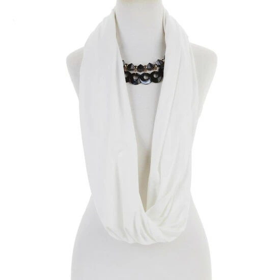 Brand new 🤩 IMAN Global Chic Infinity Scarf Necklace Ivory ❤️